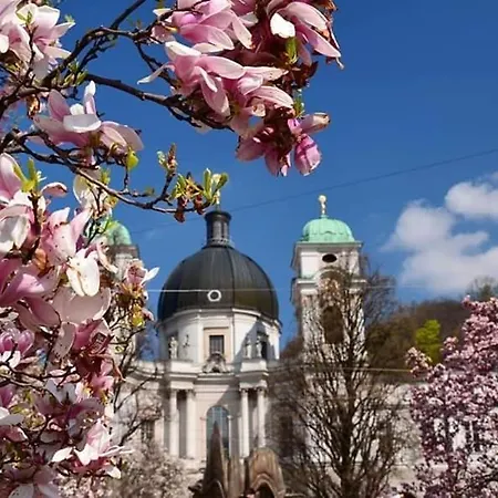 Vogelweiderhof 3*